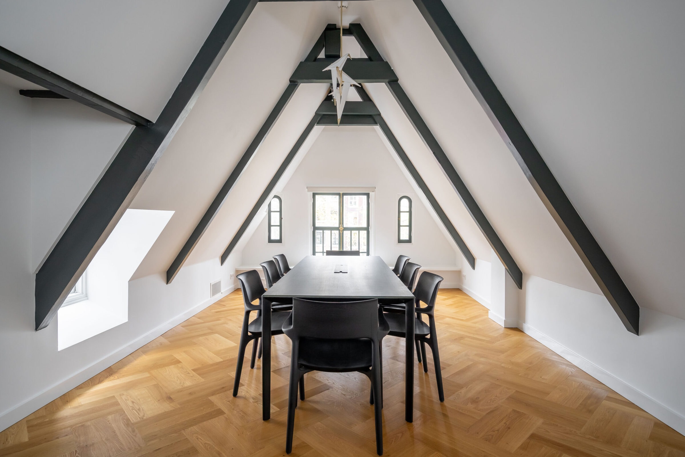 3-dubbel-visgraat-Ambassade-Hotel-Amsterdam-5-scaled
