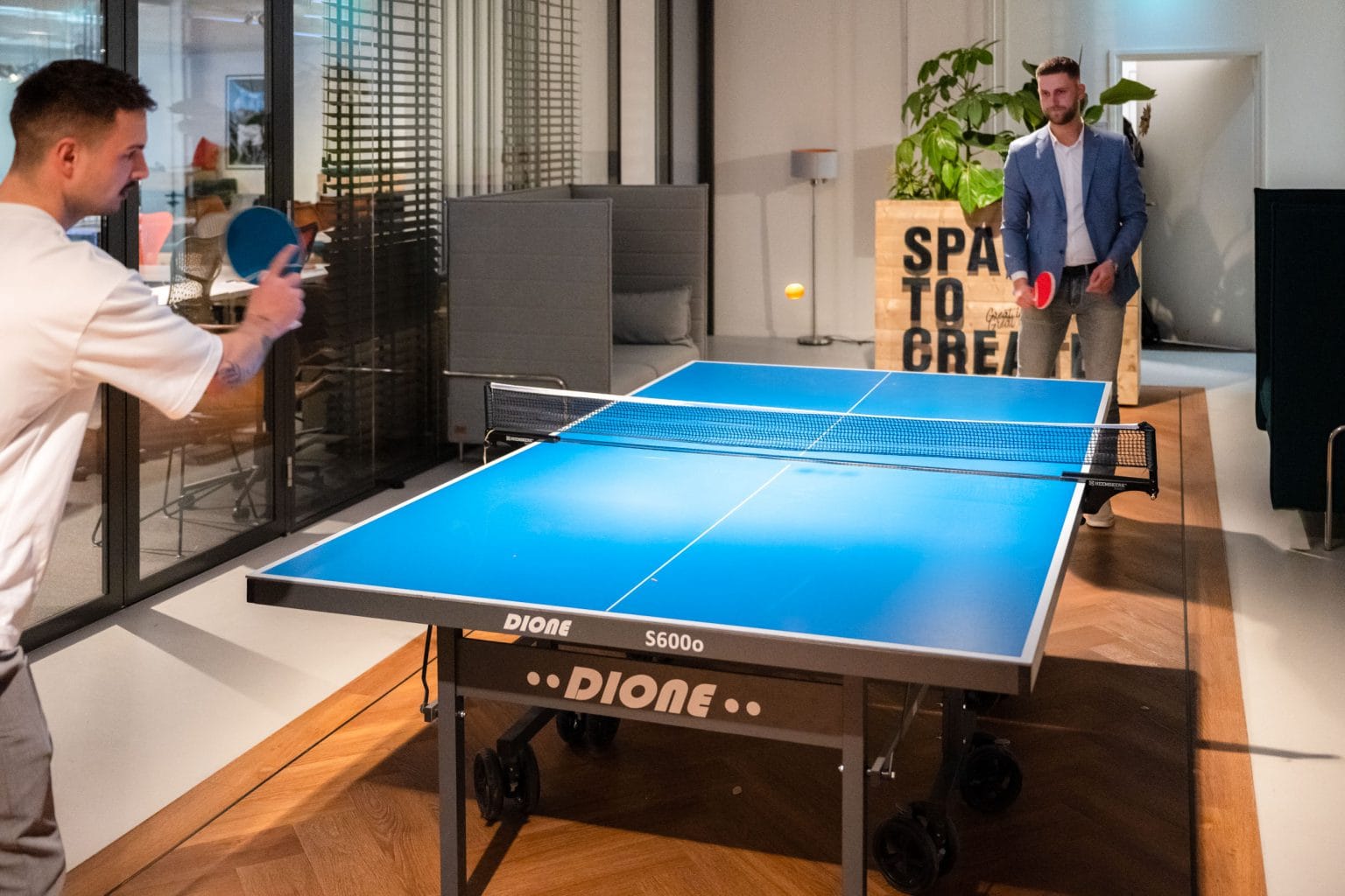 drinks-april-2023-pingpong-tafel