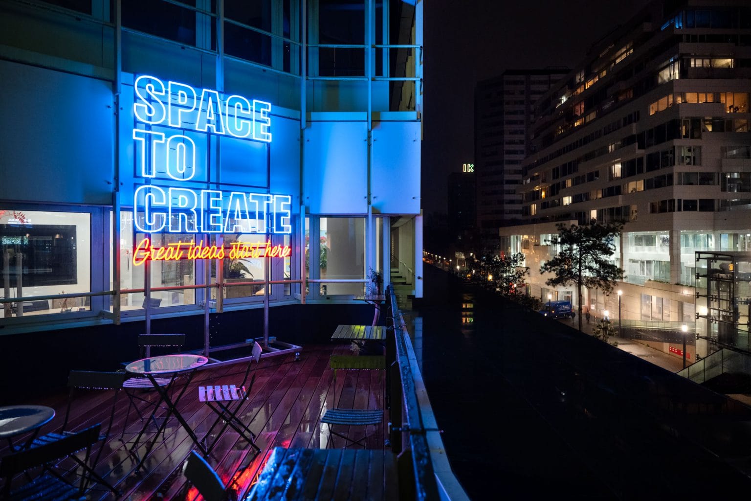 terras-nacht-donker-signing