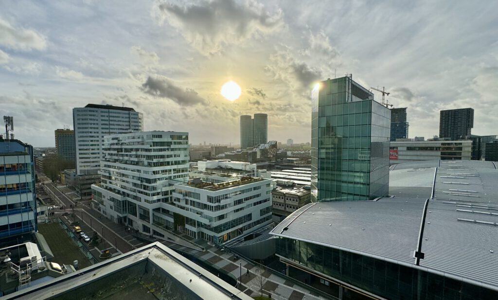 Vanaf vestiging Space to Create aan het Stationsplein een blik op nieuwe locatie