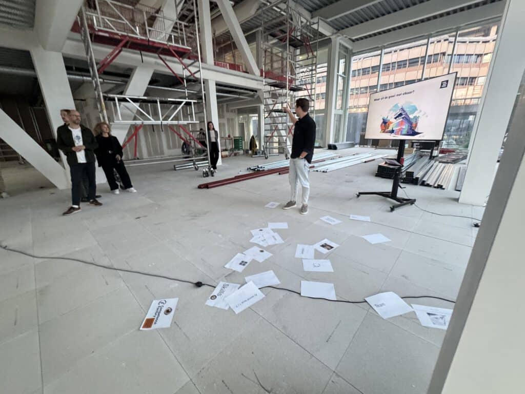 Onze eerste presentaties in de zaal