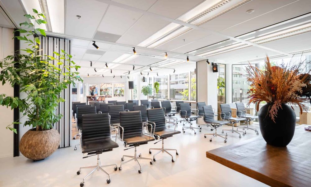 Event 1 & 2 Space theateropstelling richting terras